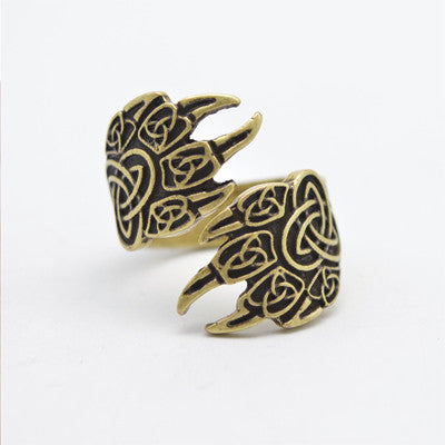 Wolf claws ring