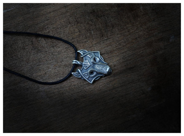 Wolf head Vikings Pendant Necklace (Free Shipping)