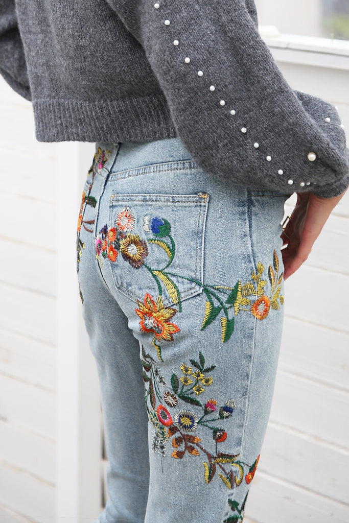 Floral Embroidery jeans ( AC08 )